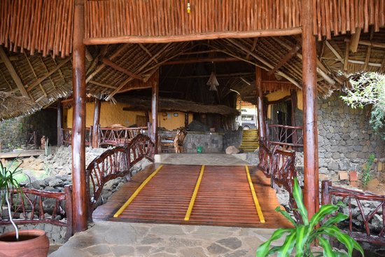Rhino Valley Lodge